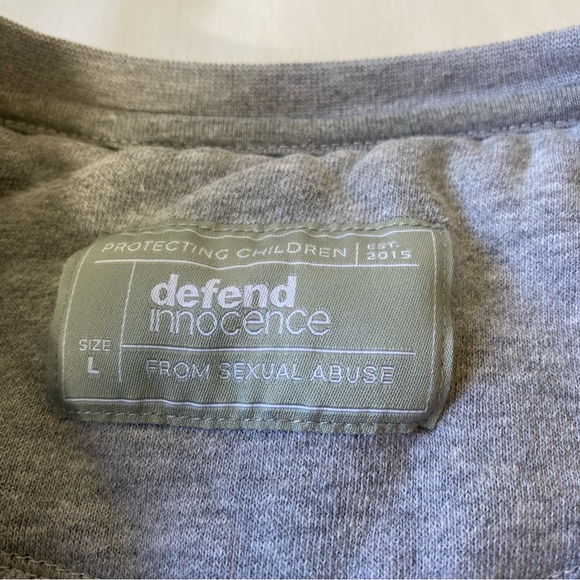 Defender Fight For Zero Gray Sweatshirt size Large - Picture 3 of 7